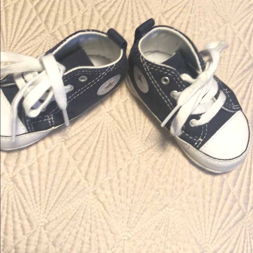 Baby converse!!!
